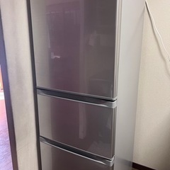 【取引中】TOSHIBA 3ドア冷凍冷蔵庫　340L　※引き取り...