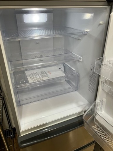 ⭐️人気⭐️2017年製 AQUA 272L 冷蔵庫 AQR-271F アクア