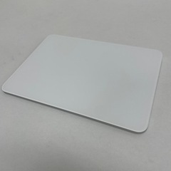 Magic Trackpad  ホワイト(MK2D3ZA/A)