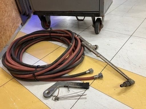 移動式ガス溶断器セット　中型切断器+ガス着火ライター+移動ボンベ保管BOX+その他