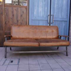ACME FURNITURE(アクメファニチャー)のエイジング加工したオーク無垢材にスチールを合わせたGRANDVIEW(グランドビュー) オイルレザー 2人掛けソファ。ブルックリンスタイルなどに！CL104