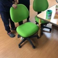 超美品　事務椅子　オフィス　ダイニングチェア　四つセット