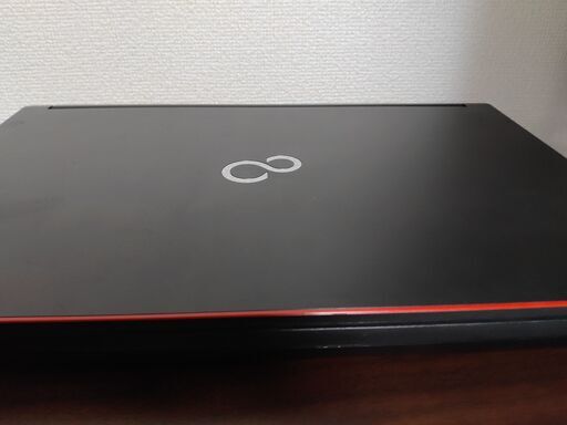 富士通　高速SSD240G　高性能4世代Core i5搭載 メモリ8G USB3.0　大画面15.6インチ Wifi対応 テンキー