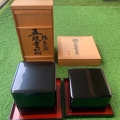 輪島塗 光栄堂製 高級 五段重（蓋２枚）＋ 入れ子の塗盆 輪島塗 光栄堂製 高級 五段重（蓋2枚）＋ 入れ子の塗盆