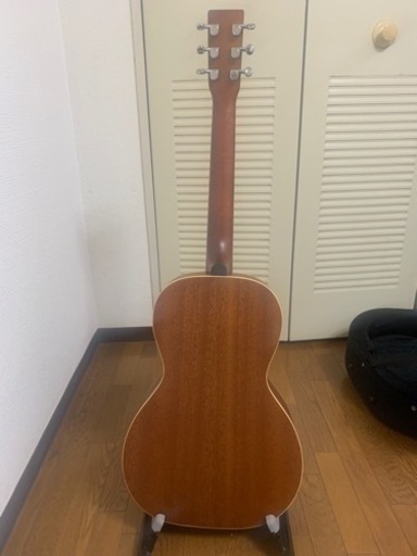 サイモン＆パトリックのギター ハードケース付き