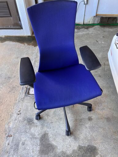 ハーマンミラーエンボディチェア Herman Miller Embody Chair Blue!