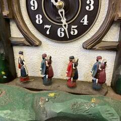 リズム時計 からくり時計 置きログハウス レトロ アンティーク 4RS611RH ジャンクにて 鳩時計 下左から2番目人形不動