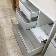 ✨ホワイト❗️天板メラミン化粧板使用❗️1口コンセント❗️✨】定価
