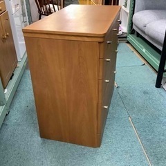 【リサイクルサービス八光　田上店　配達・設置OK】クラレインテリア株式会社　4段ワイドチェスト