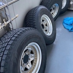 285/75R16 スタッドレス　ブリヂストン　78プラド　ランドクルーザー