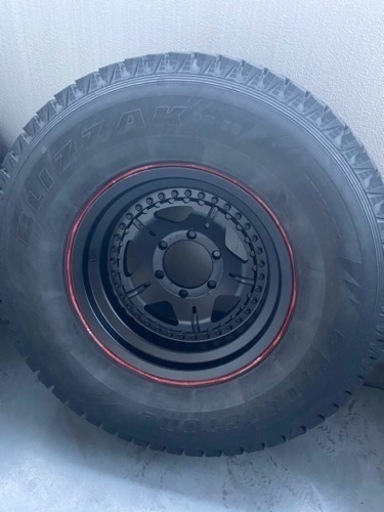 285/75R16 スタッドレス　ブリヂストン　78プラド　ランクル