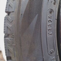 ダンロップ　DUNLOP スタッドレスタイヤ4本　165/65R14