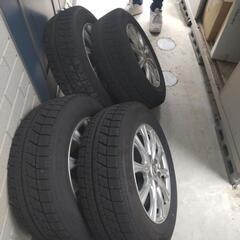 ホイール付きスタッドレスタイヤ15インチ