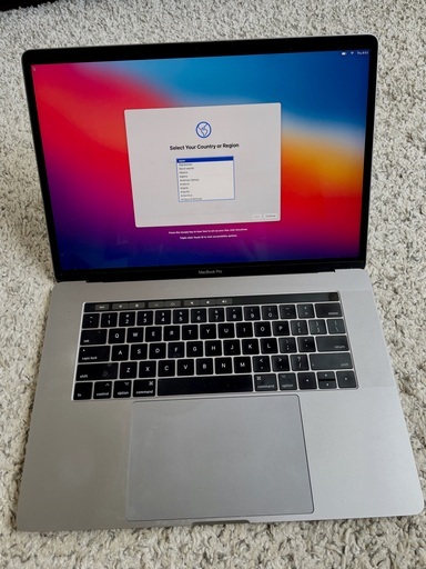Macbook Pro 15” (2017)