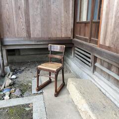 古い木製イス　椅子　一人掛け