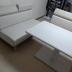 ダイニングテーブル&ソファー