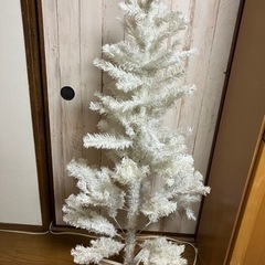 クリスマスツリー（ホワイト）