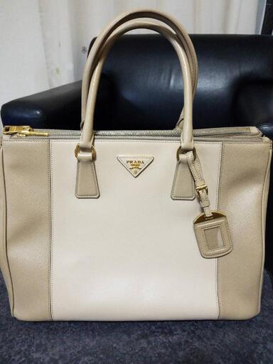 PRADA SAFFIANO LUX 2WAYバッグ