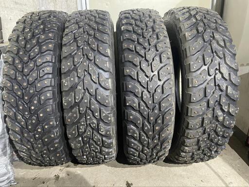 トーヨータイヤ スパイクタイヤ 195/8015 6分山