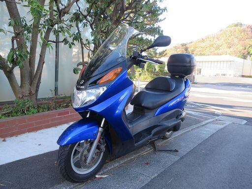 スズキ　バーグマン150　中古実動車　バッテリー新品済み　タイヤ後輪新品交換済み　リアBOX付き　ナンバー登録書類有