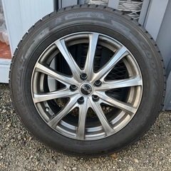 グッドイヤー製　アルミ付きスタッドレス4本セット