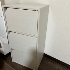 【ネット決済】ホワイト　収納扉つきカラーボックス3段