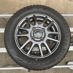 国産スタッドレスタイヤ4本　１５５／６５Ｒ13 13インチ