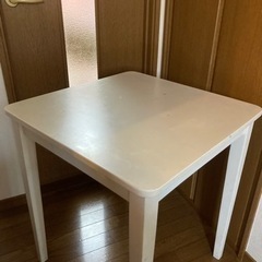 白色　ダイニングテーブル　60×60cm