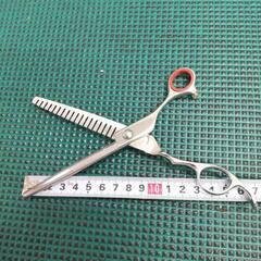 トリミング用のハサミ売ります