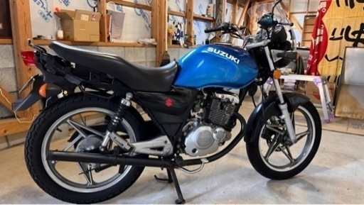 スズキEN125