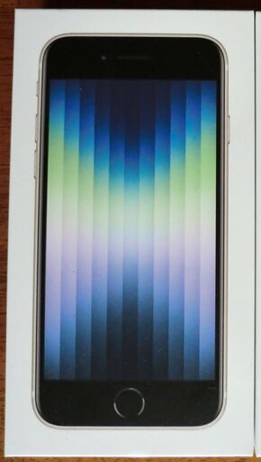 □【新品未使用品】docomo Apple アップル iPhone SE3 第三世代 64GB