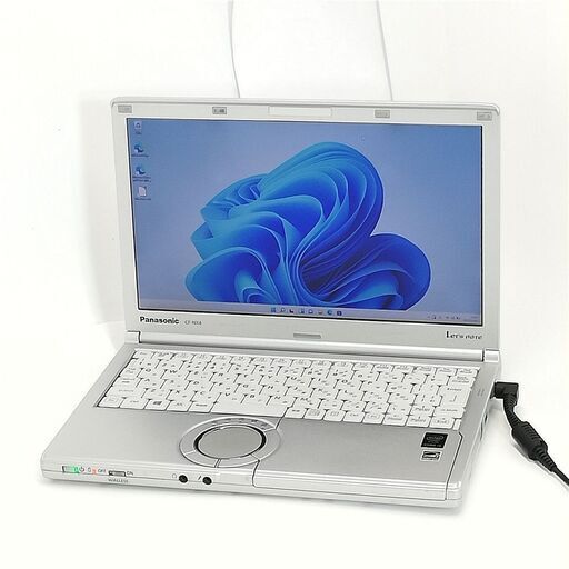ノートパソコンPanasonic CF-NX4GDJCS 中古良品 第5世代i3