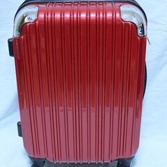 赤色　スーツケース　小型　２泊３日程度