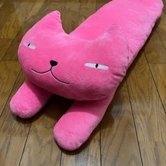 抱き枕　猫　ピンク