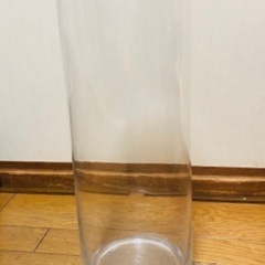 ニトリの高さ40センチフラワーベース　花瓶