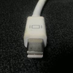 Mini DisplayPort　ケーブル　20cmくらい