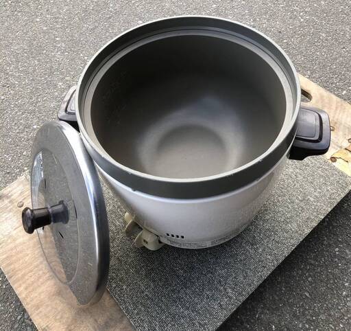 リンナイ　プロパンガス用ガス炊飯器　RR-20SF2 □中古品 リンナイガス炊飯器 LPガス RR-20SF2 20号 プロパンガス 2