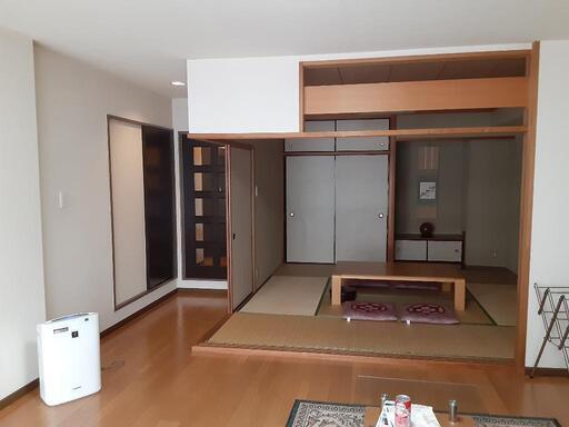 苗場プリンスホテルの反対側のリゾートマンションの宿泊けん