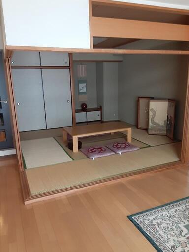 苗場プリンスホテルの反対側のリゾートマンションの宿泊けん