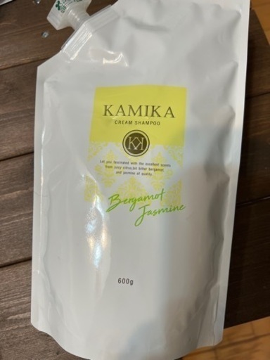 カミカ　シャンプー詰替600g✖️2個