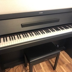 電子ピアノ　YAMAHA 
