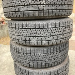 185/60R15 2024年 ほぼ新品スタッドレス＆トヨタ純正アルミ4本 スタッドレス4本セット185/60/R15トヨタ純正アルミ