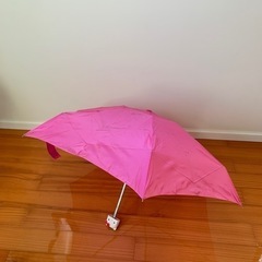 無料　ハローキティ折り畳み傘