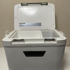 シマノ　SHIMANO　クーラーボックス　１７L　ピュアホワイト