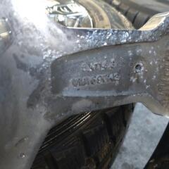 エルグランド他　225/55R18　スタッドレスタイヤ