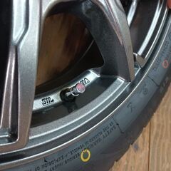 スタッドレスタイヤ　4本セット　新品未使用　室内保管　14インチ