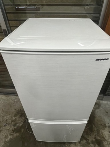 シャープ　冷凍冷蔵庫　2ドア　137L  左右付替タイプ