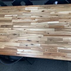 ☆値下げ☆【美品】IKEAダイニングテーブル売ります！SKOGSTA