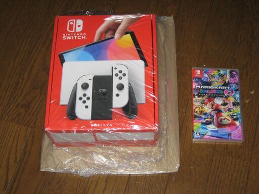 Nintendo Switch（有機ELモデル） Joy-Con(L)/(R) ホワイト + マリオ