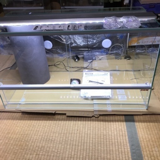 ②ケージとライトのセット